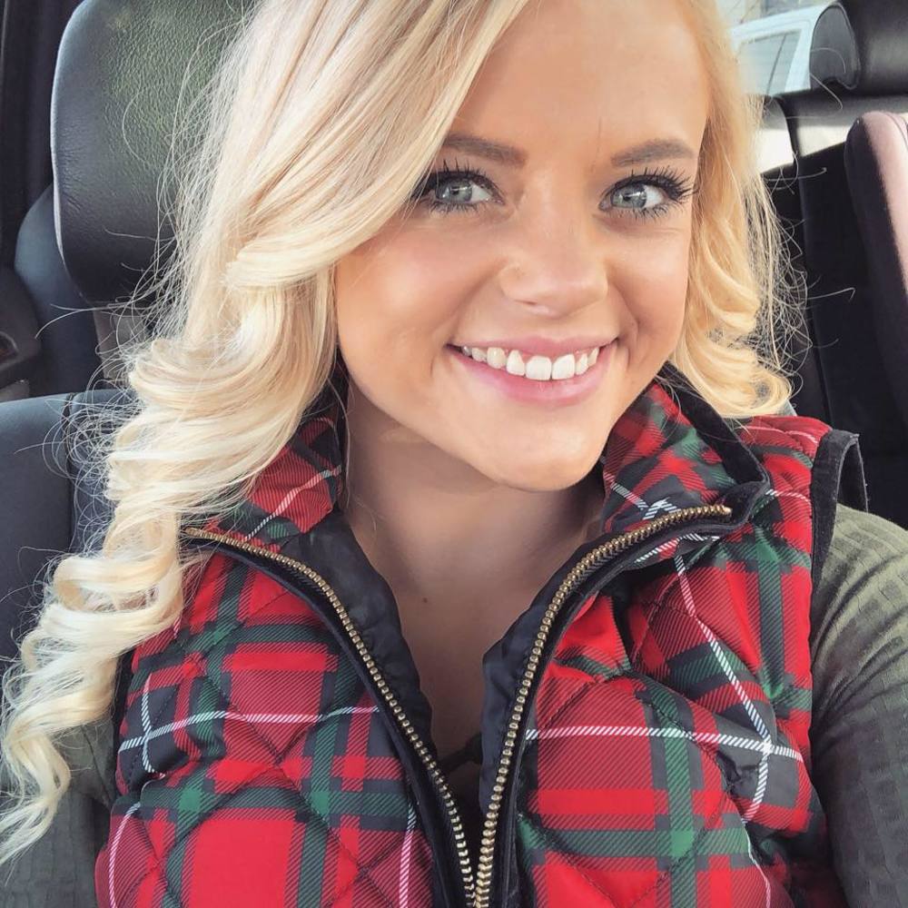 Meet your Posher, Courtney